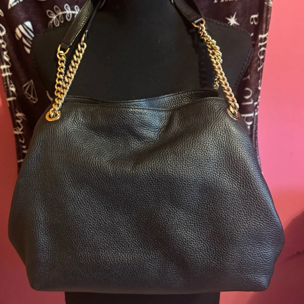 Michael Kors Black Pebbled Leather Shoulder Bag with Gold Chain Straps - Picture 2 of 6